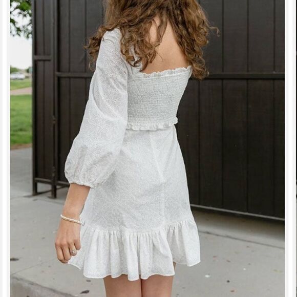 Denise Dress in Off White
Veronica Beard - Picture 8 of 9